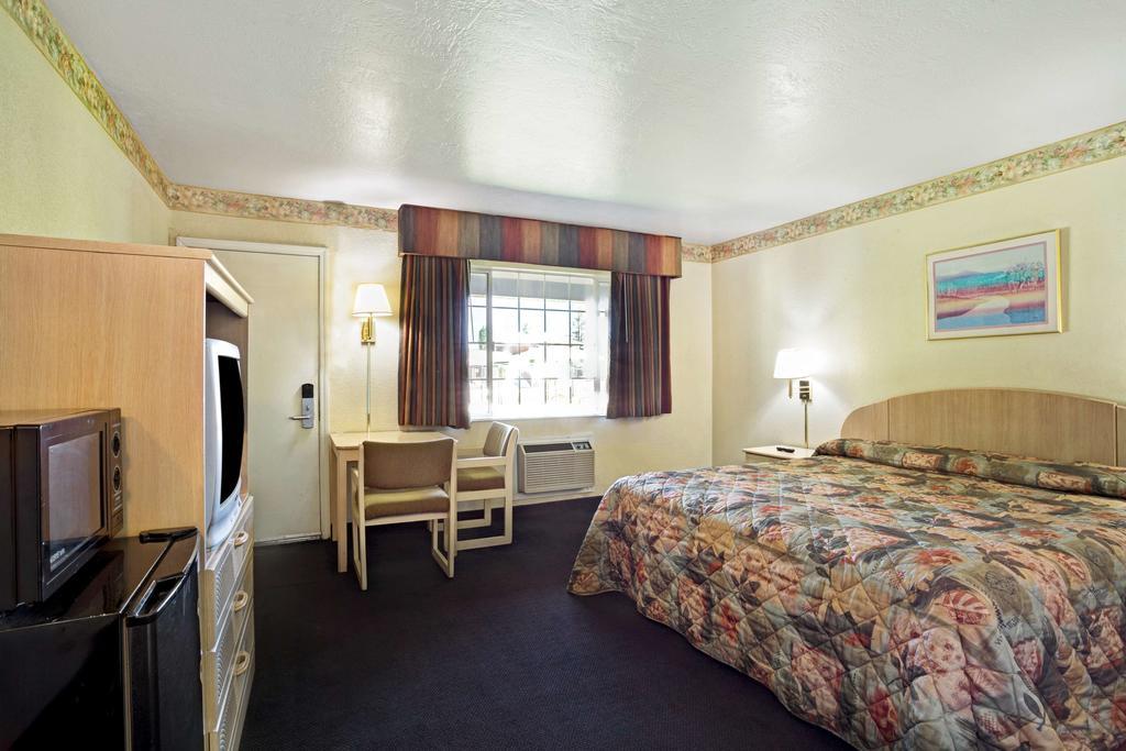 Knights Inn South Lake Tahoe Exterior foto